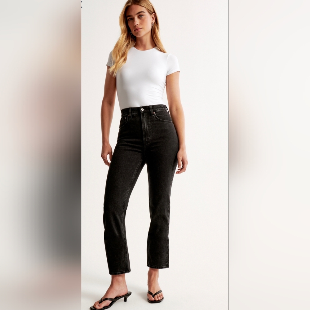 Abercrombie Ultra High-Rise Ankle Straight Jeans